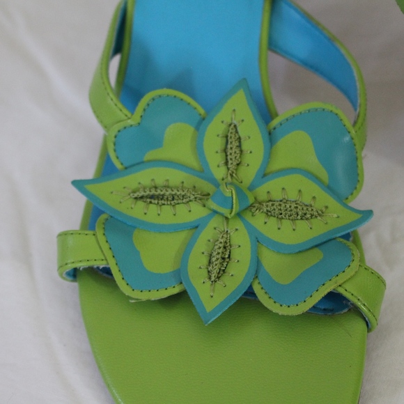 Slide heels - Picture 3 of 6